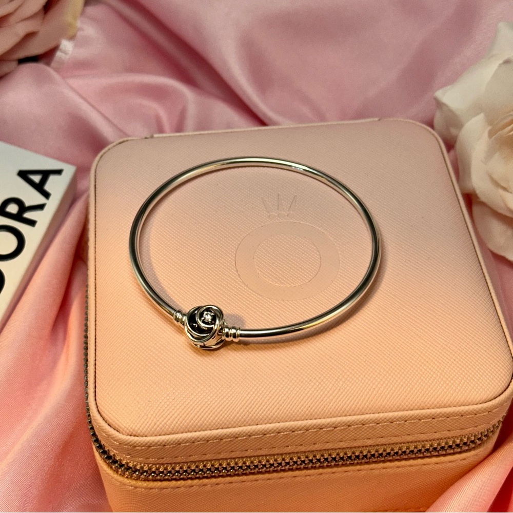 Brand New Pandora Bangle | 8.3'| includes BONUS Pink Travel Jewelry Box! - Picture 9 of 12